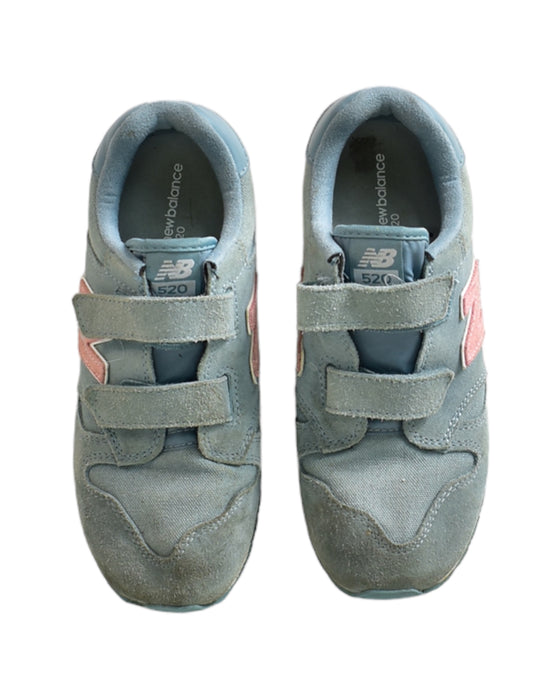 A Teal Sneakers from New Balance in size 10Y for girl. (Back View)