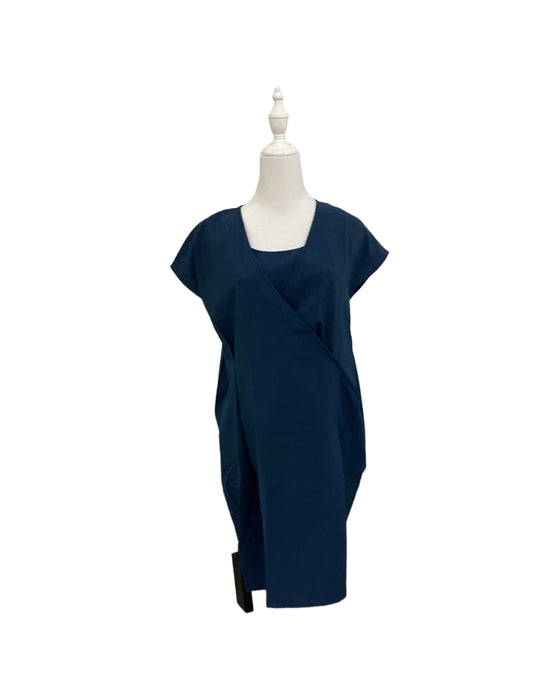 A Green Sleeveless Dresses from Dote in size M for maternity. (Back View)