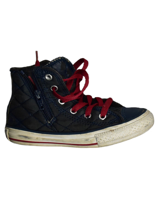 A Black Sneakers from Converse in size 5T for boy. (Front View)
