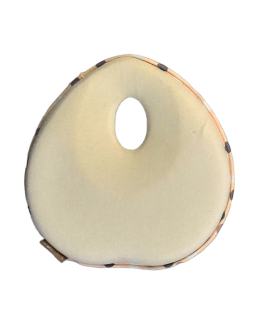A Beige Pillow from Babymoov in size Newborn for neutral. (Front View)
