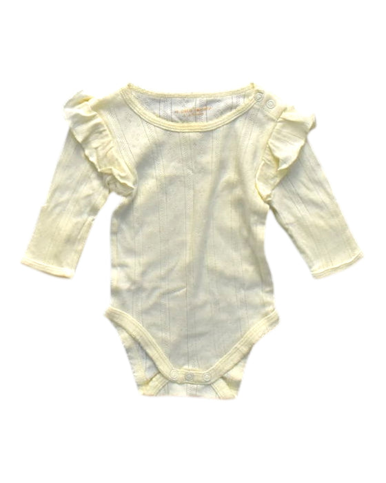 A Yellow Long Sleeve Bodysuits from Le Petit Society in size 3-6M for girl. (Front View)