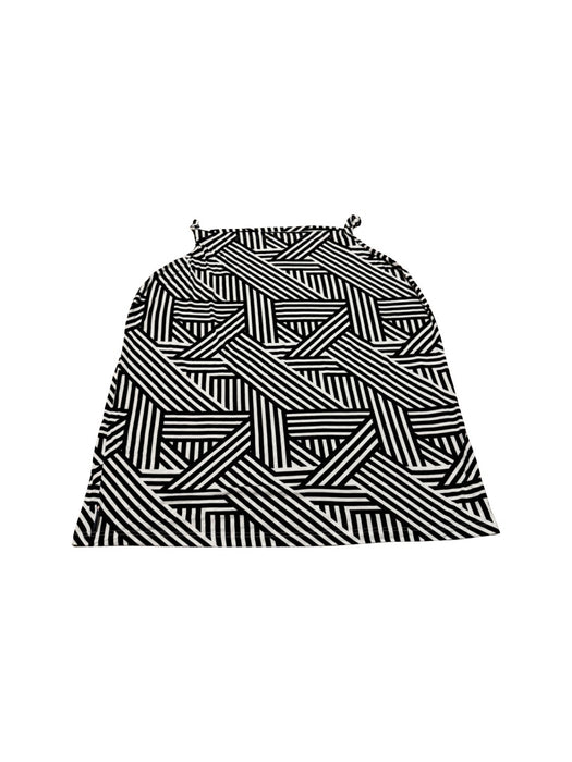 A Black Nursing Covers from Bebe au Lait in size O/S for neutral. (Back View)
