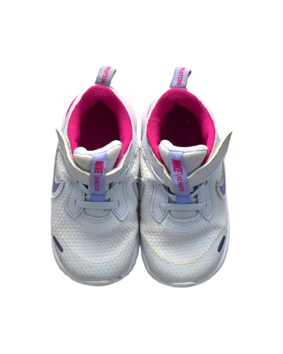 A Multicolour Sneakers from Nike in size 3T for neutral. (Back View)