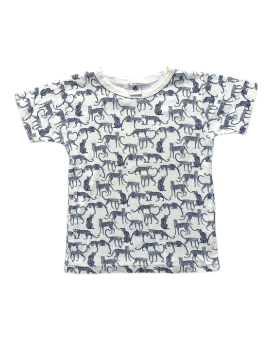 A White Short Sleeve T Shirts from Petit Bateau in size 5T for boy. (Front View)