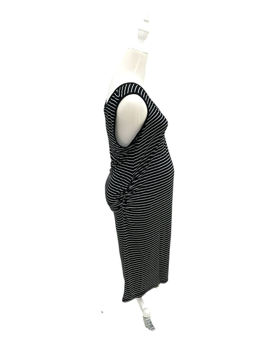 A Black Sleeveless Dresses from Ripe in size Maternity-L for maternity. (Back View)