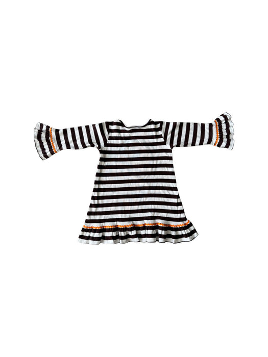 A White Long Sleeve Dresses from Stellybelly in size 4T for girl. (Back View)