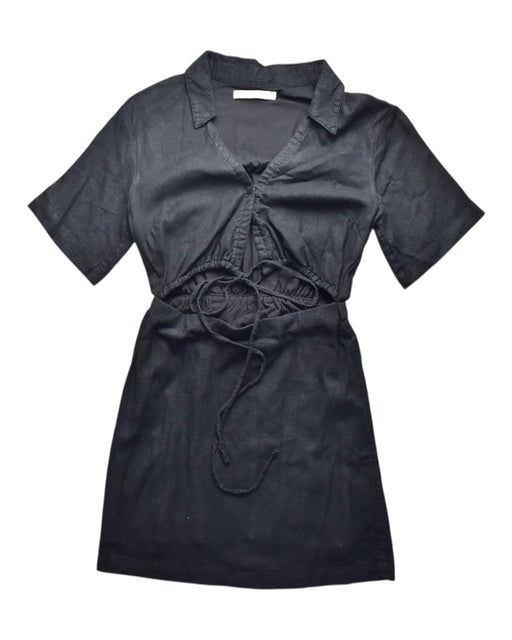 A Black Short Sleeve Dresses from Abercrombie & Fitch in size 12Y for girl. (Front View)