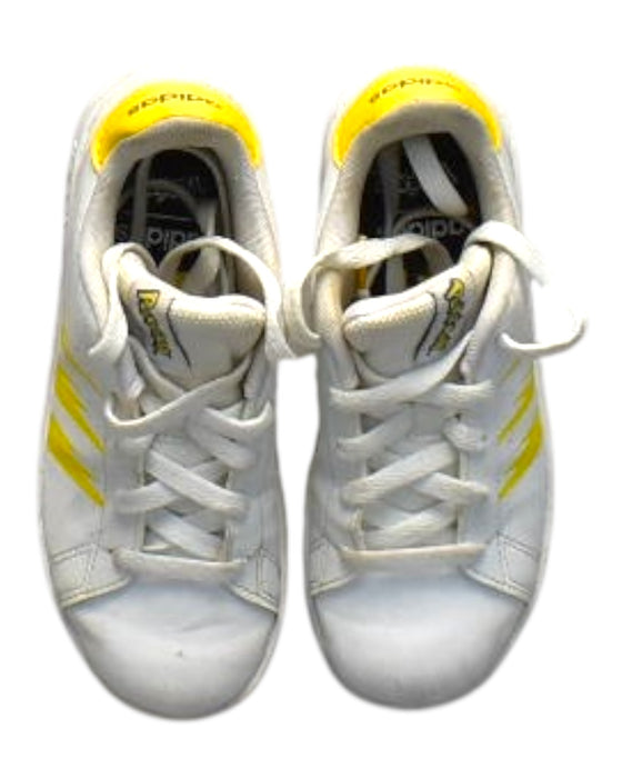 A White Sneakers from Adidas in size 6T for boy. (Back View)