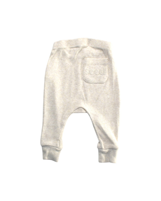 A Ivory Sweatpants from Seed in size 0-3M for girl. (Back View)