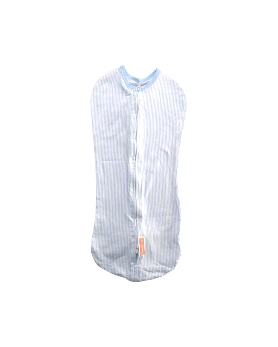 A White Swaddles from Swaddle Me in size L for boy. (Front View)