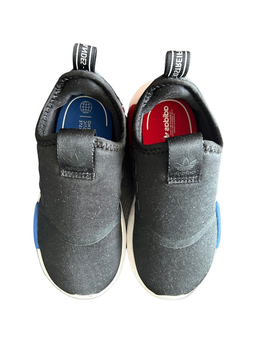 A Black Slip Ons from Nike in size 4T for neutral. (Back View)