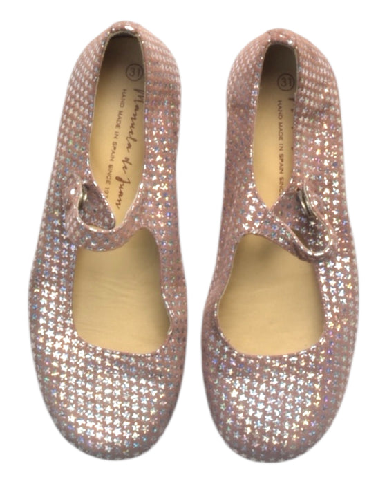A Pink Flats from Manuela de Juan in size 6T for girl. (Back View)
