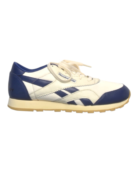 A Blue Sneakers from Reebok in size 12Y for boy. (Front View)