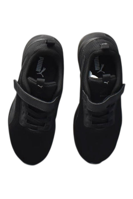 A Black Sneakers from Puma in size 7Y for boy. (Back View)