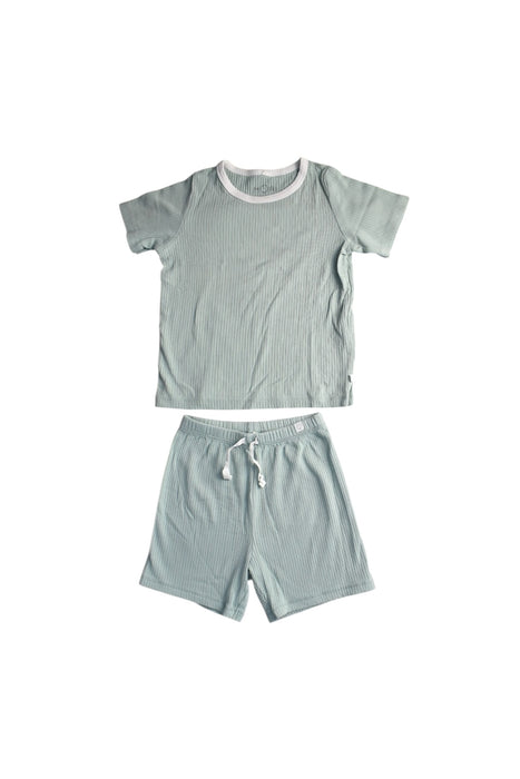 A Green Shorts Sets from Mori in size 3T for boy. (Front View)