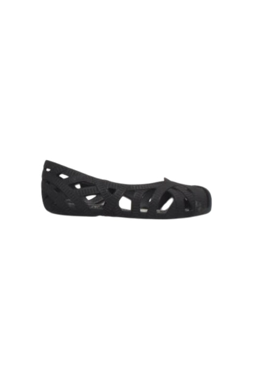 A Black Flats from Mini Melissa Jason Wu in size 4T for girl. (Front View)