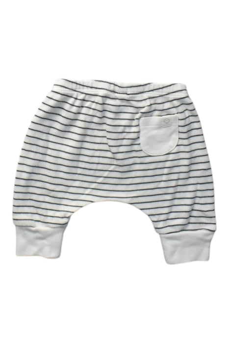 A White Casual Pants from Mori in size Newborn for boy. (Back View)