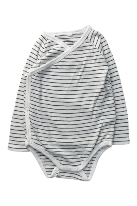 A White Long Sleeve Bodysuits from Mori in size 6-12M for boy. (Front View)