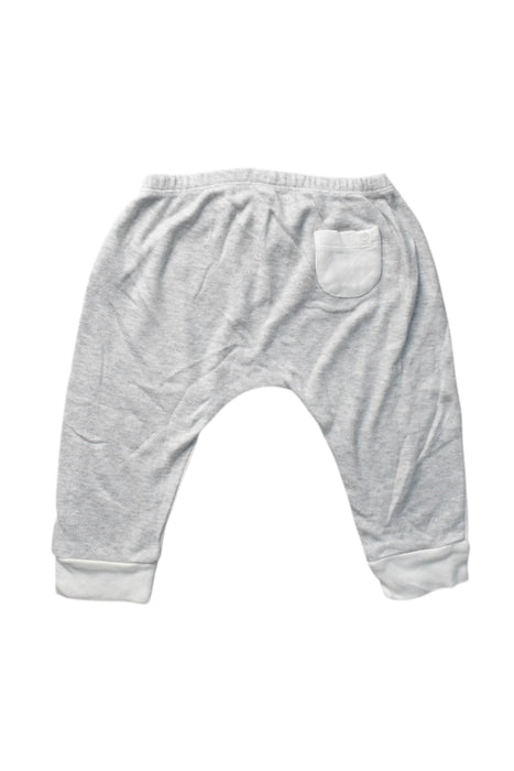 A White Casual Pants from Mori in size 6-12M for boy. (Back View)