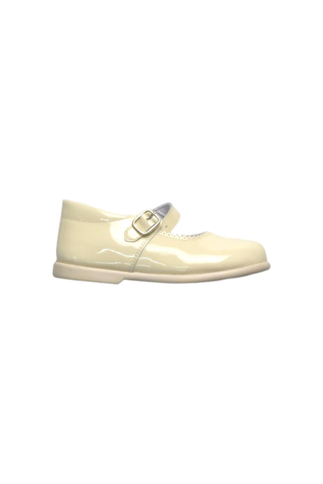 A Ivory Dress Shoes from Childrens Classics in size 4T for girl. (Front View)