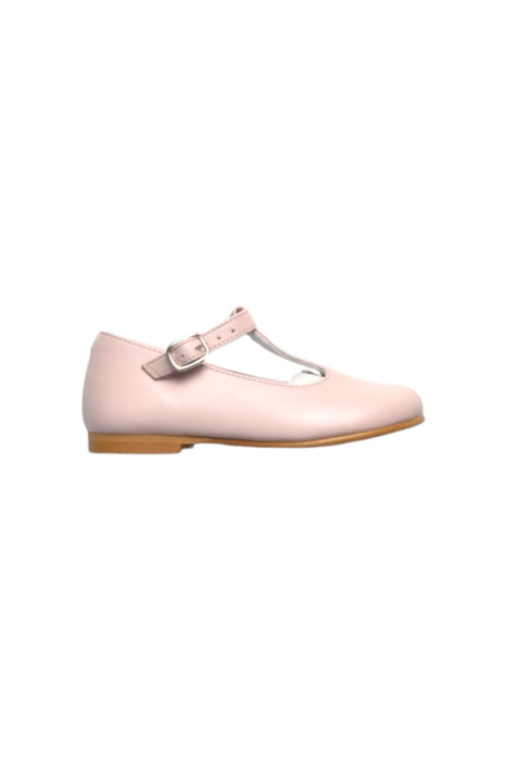 A Pink Flats from Beatrice & George in size 3T for girl. (Front View)