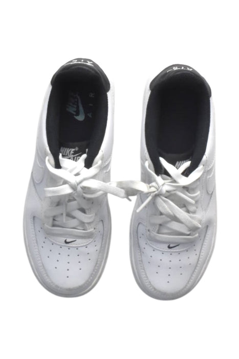 A White Sneakers from Nike in size 10Y for boy. (Back View)