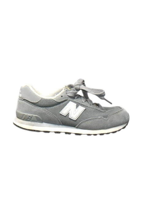 A Grey Sneakers from New Balance in size 3T for boy. (Front View)