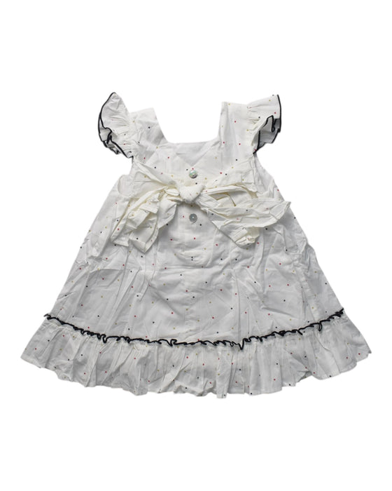 A White Sleeveless Dresses from La Coqueta in size 2T for girl. (Back View)