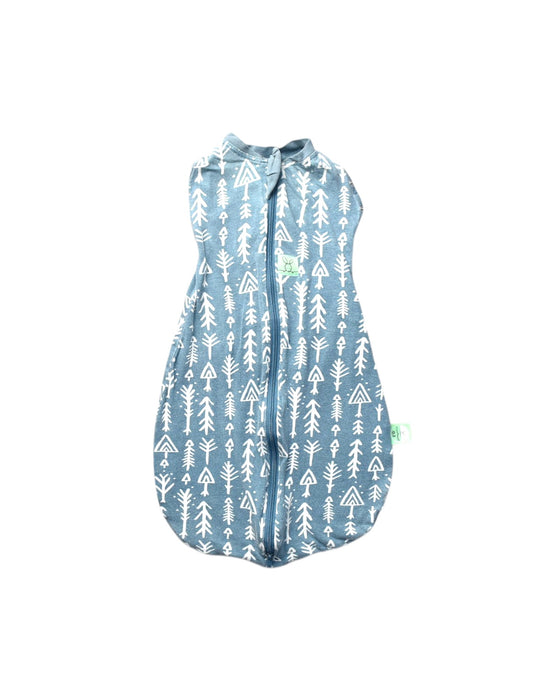 A Blue Sleepsacs from ErgoPouch in size 0-3M for boy. (Front View)
