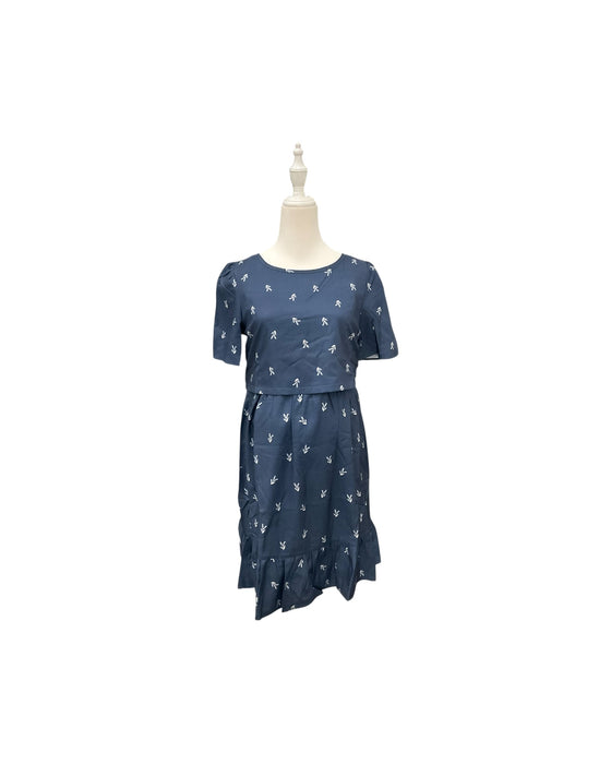 A Navy Short Sleeve Tops from Jump Eat Cry in size Maternity-S for maternity. (Front View)