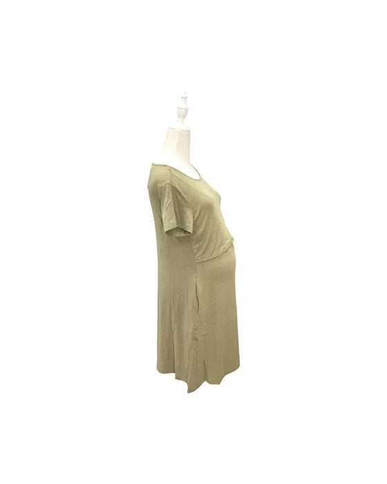 A Green Short Sleeve Dresses from Jump Eat Cry in size Maternity-S for maternity. (Back View)
