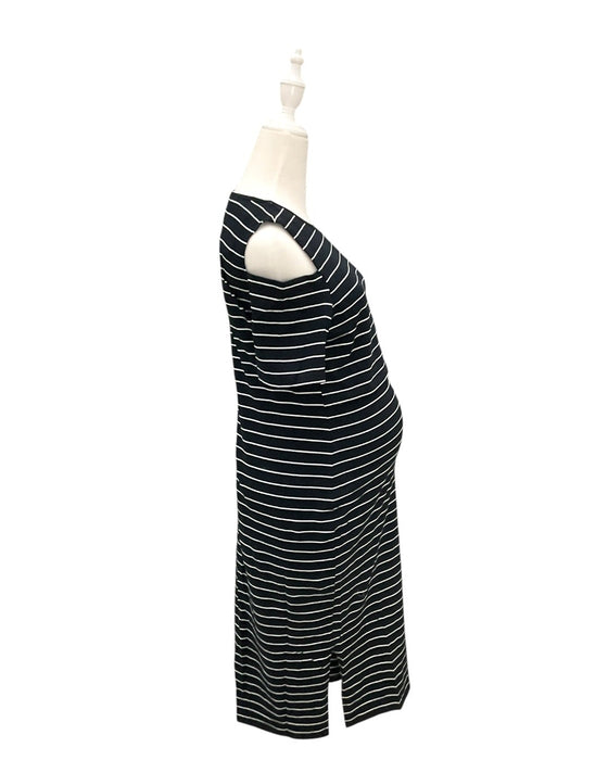 A Black Short Sleeve Dresses from Jump Eat Cry in size Maternity-S for maternity. (Back View)