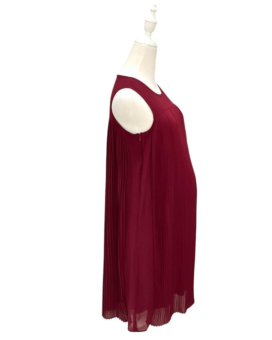 A Burgundy Sleeveless Dresses from Dear in size Maternity-S for maternity. (Back View)