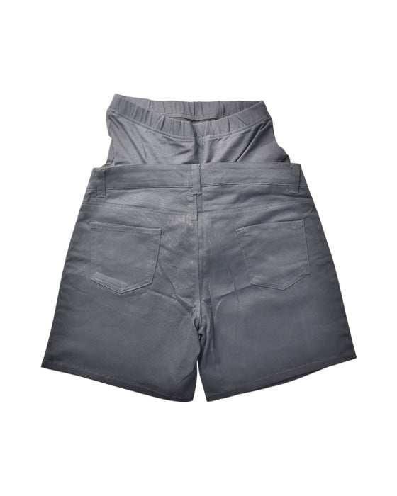 A Grey Shorts from Mothercot in size Maternity-S for maternity. (Back View)