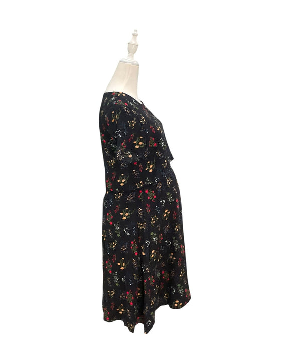 A Black Short Sleeve Dresses from Dear in size Maternity-M for maternity. (Back View)