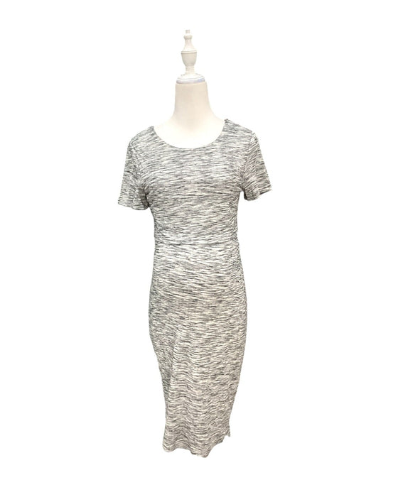 A Grey Short Sleeve Dresses from Dear in size Maternity-XS for maternity. (Front View)