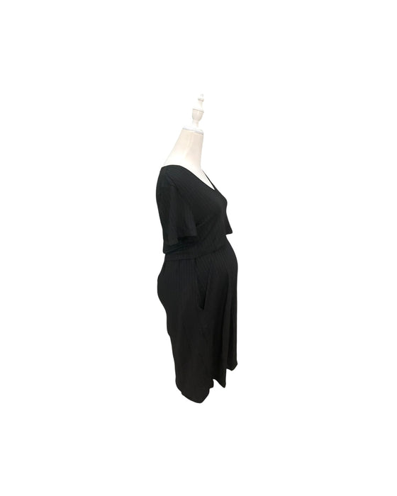 A Black Short Sleeve Dresses from Dear in size Maternity-S for maternity. (Back View)