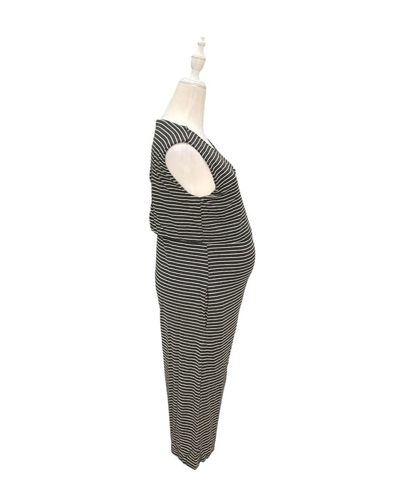 A Black Sleeveless Rompers from Jump Eat Cry in size Maternity-S for maternity. (Back View)