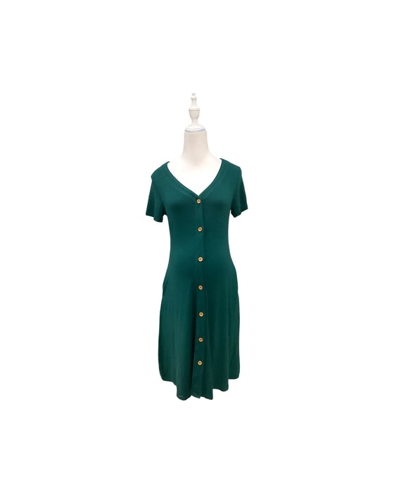 A Green Short Sleeve Dresses from Mothercot in size Maternity-S for maternity. (Front View)