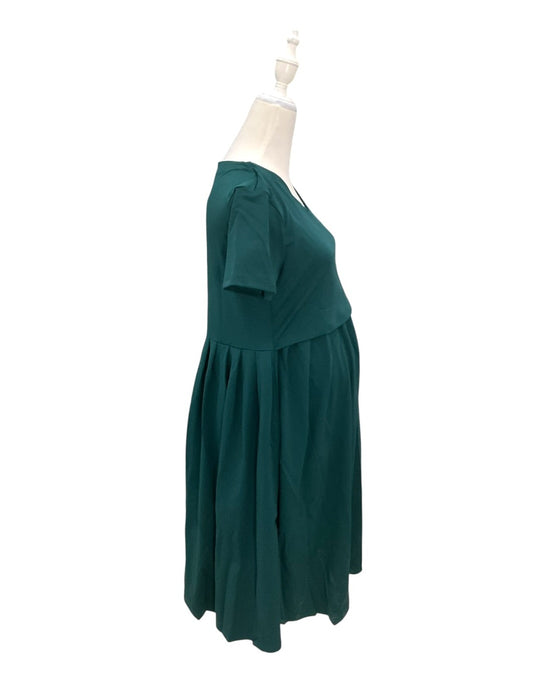 A Green Short Sleeve Dresses from Jump Eat Cry in size Maternity-S for maternity. (Back View)
