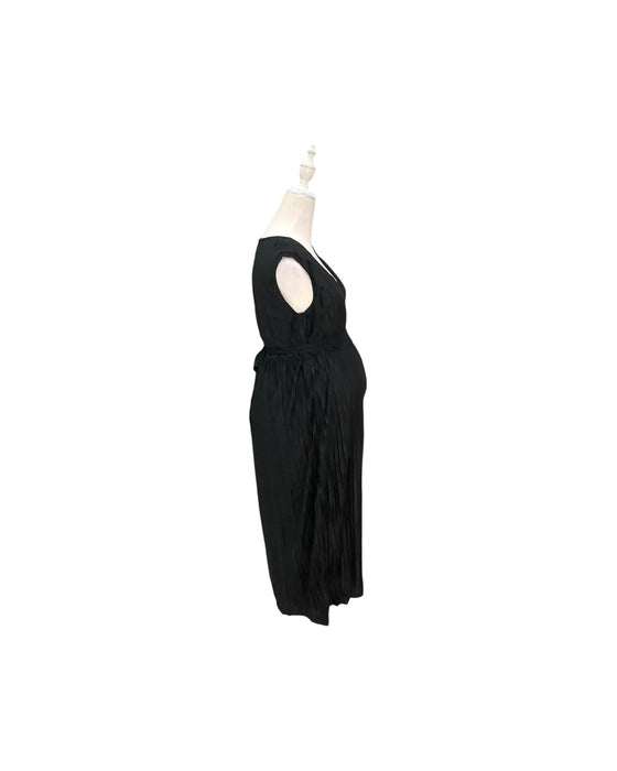 A Black Sleeveless Jumpsuits from Mothercot in size Maternity-S for maternity. (Back View)