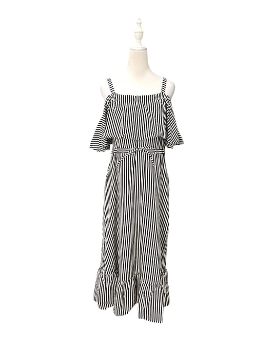A Black Sleeveless Dresses from Mothercot in size Maternity-S for maternity. (Front View)