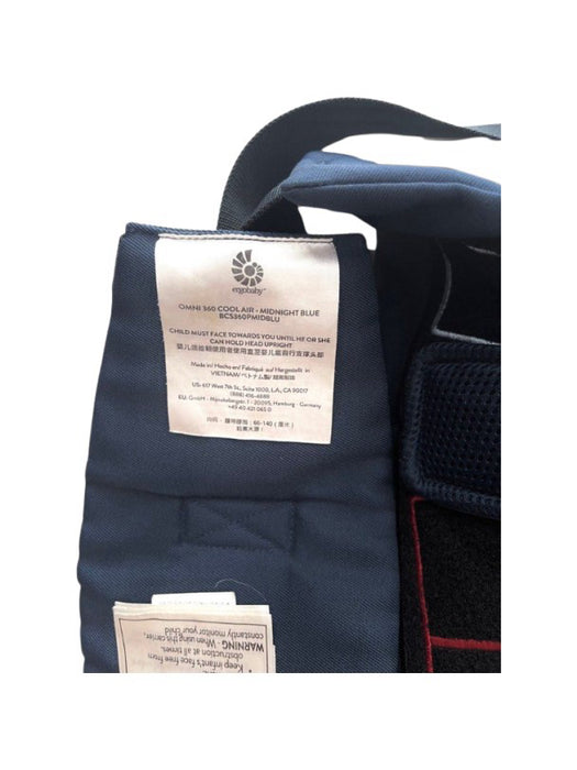 A Navy Baby Carriers from Ergobaby in size 6-12M for neutral. (Back View)