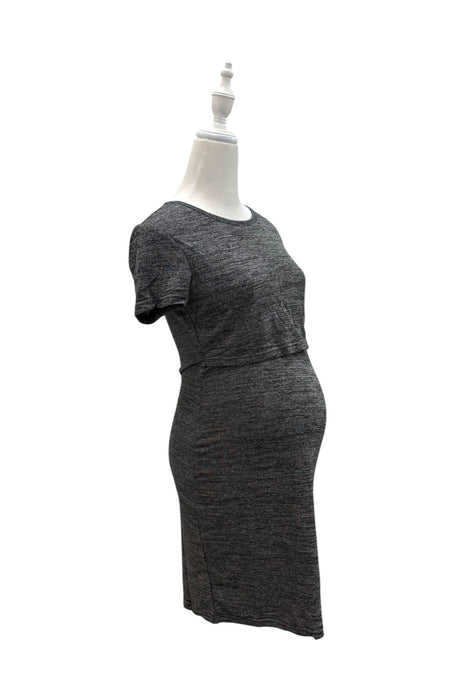 A  Short Sleeve Dresses from Mothercot in size Maternity-S for maternity. (Front View)
