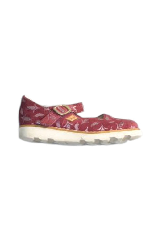 A  Flats from Clarks in size 3T for girl. (Front View)