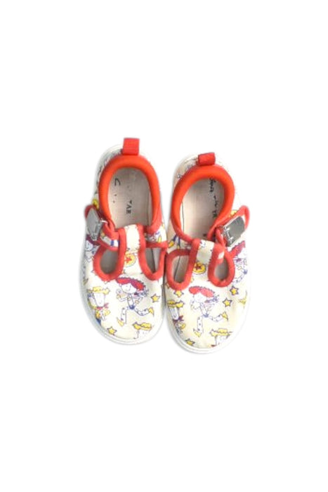 A Multicolour Flats from Clarks in size 18-24M for girl. (Back View)