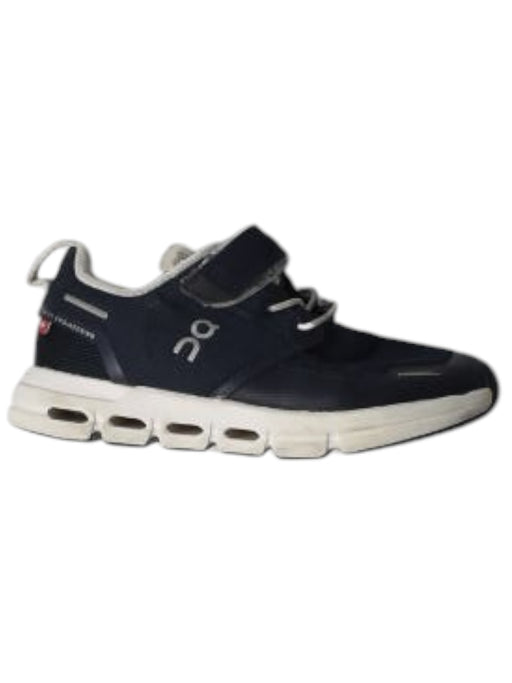 A Navy Sneakers from On  in size 4T for neutral. (Front View)