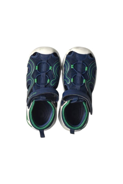 A Navy Sandals from Dr. Kong in size 5T for boy. (Back View)