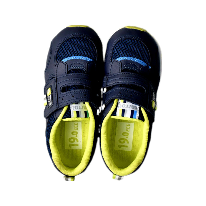 A Navy Sneakers from Moonstar in size 6T for boy. (Back View)