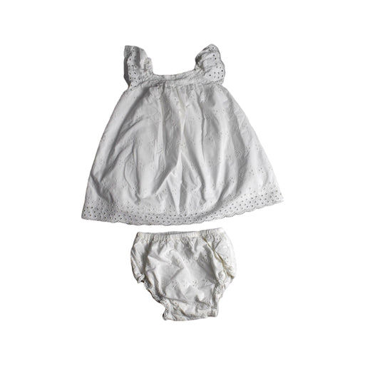 A White Short Skirts from Gap x DOEN in size 18-24M for girl. (Front View)